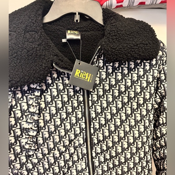 Designer Inspired Coat. Faux wool lining makes it perfect cool months. NWT - Picture 6 of 6